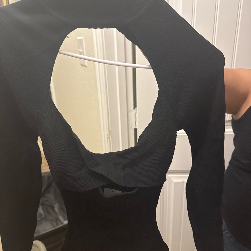 Windsor Elegant Black Ribbed Top